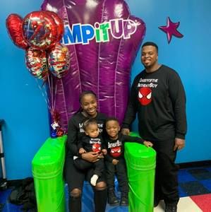 Meet your Posher, Darius